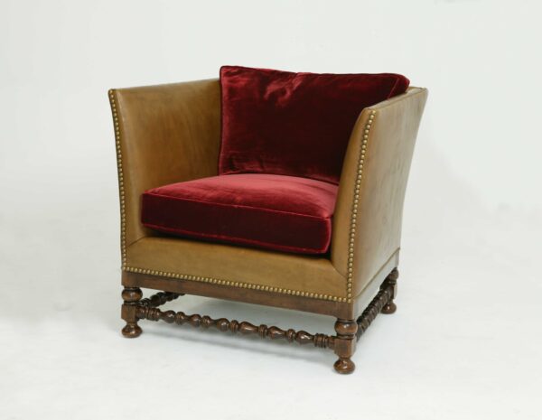 3340 COUSSINET CHAIR